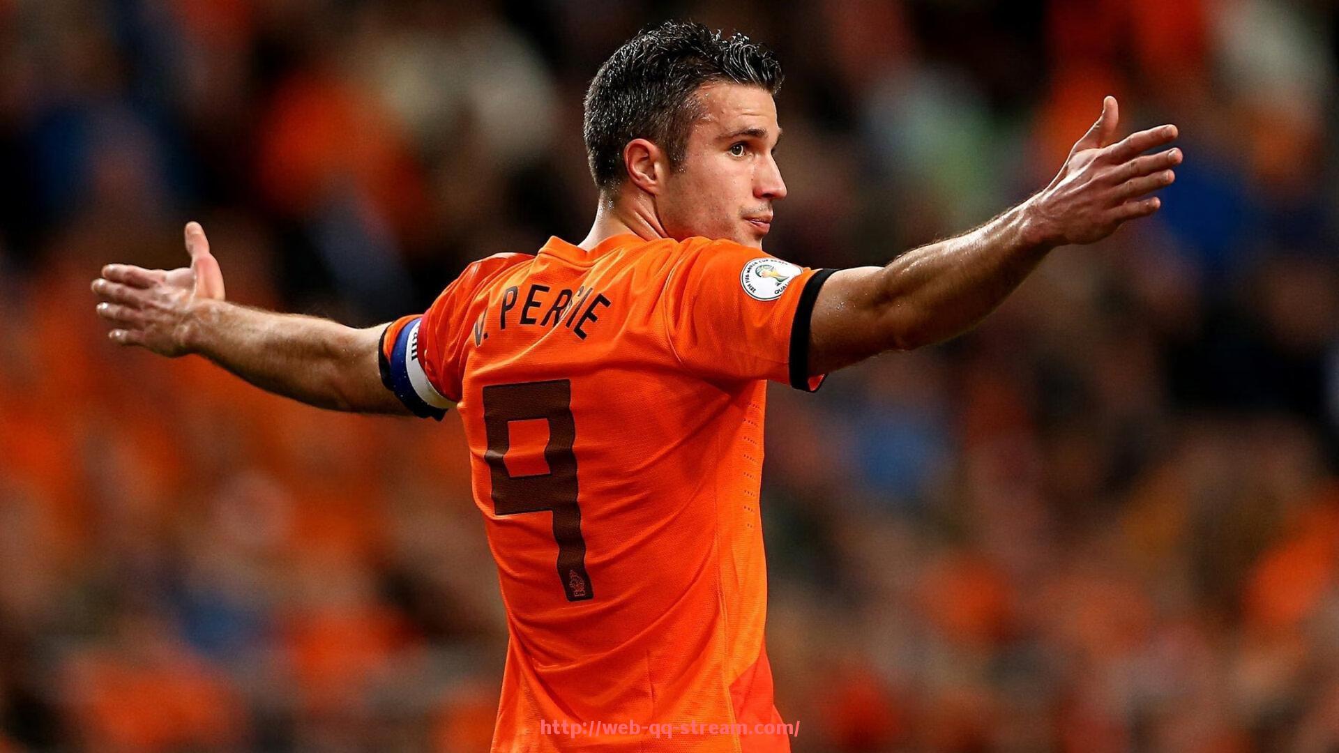 企鹅直播-虎扑热帖讨论世俱杯：球迷理性与激情交汇的空间